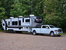 Load image into Gallery viewer, Timber Grove 2019'-UP RAM 3500 Rear ASAM Air Spring Kit