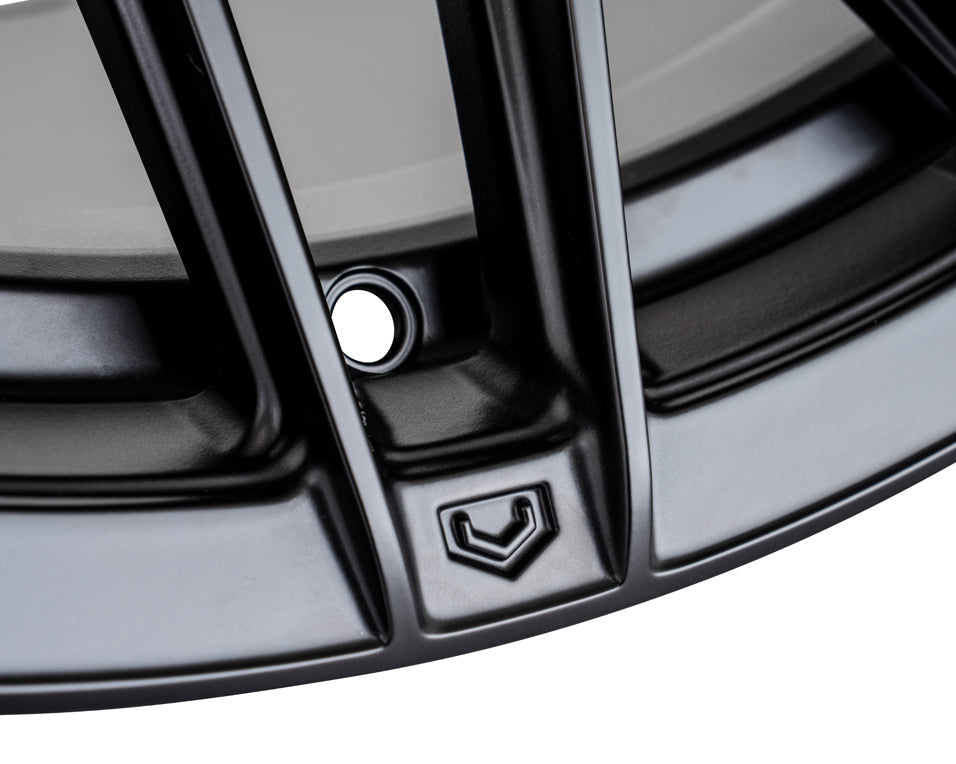 Vossen HFX-6 20x10 - 6x139.7 - ET-18 - Super Deep - 106.1 - Satin Black Wheel