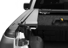 Load image into Gallery viewer, Retrax 22-26 Nissan Frontier 5ft Bed (w or w/o Utilitrack) RetraxPRO EZ-Off FRC-4000