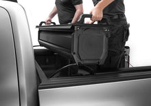 Load image into Gallery viewer, RealTruck 19-26 RAM 1500 5.7ft Bed (w/o MultiFunction Tailgate) RetraxPRO EZ-Off FRC-4000