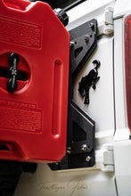 Load image into Gallery viewer, Hammer Built Bronco Modular Tailgate Reinforcement System